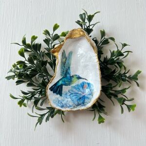 Hummingbird 4” Oyster Shell Dish
